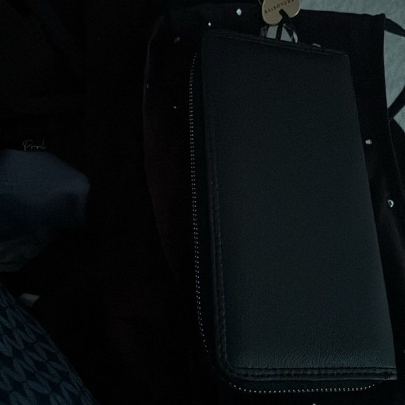 Juicy Couture Black Velvet long zipper Wallet - Picture 6 of 14